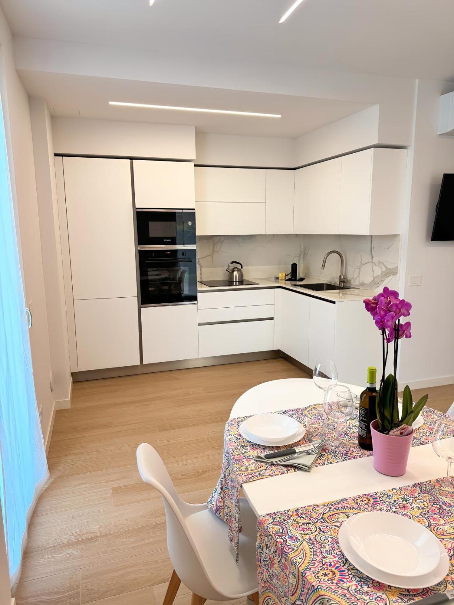 Incanto Apartment Lazise - Pools E Garden Exterior foto